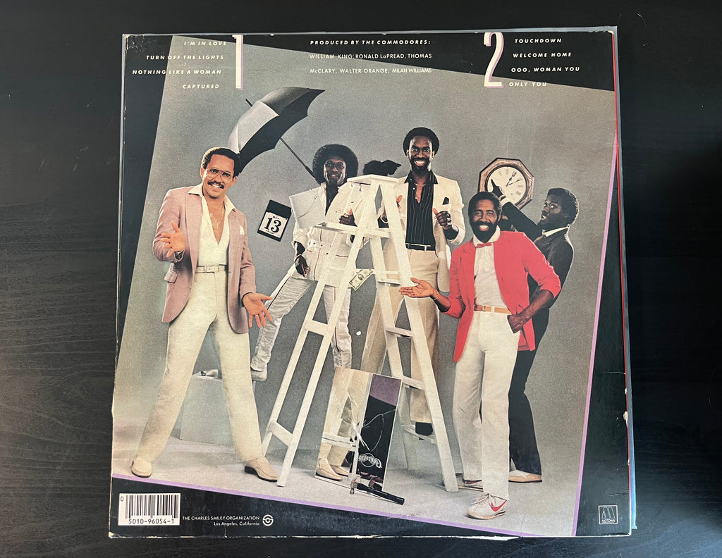 13 (1983) - Commodores 6054ML