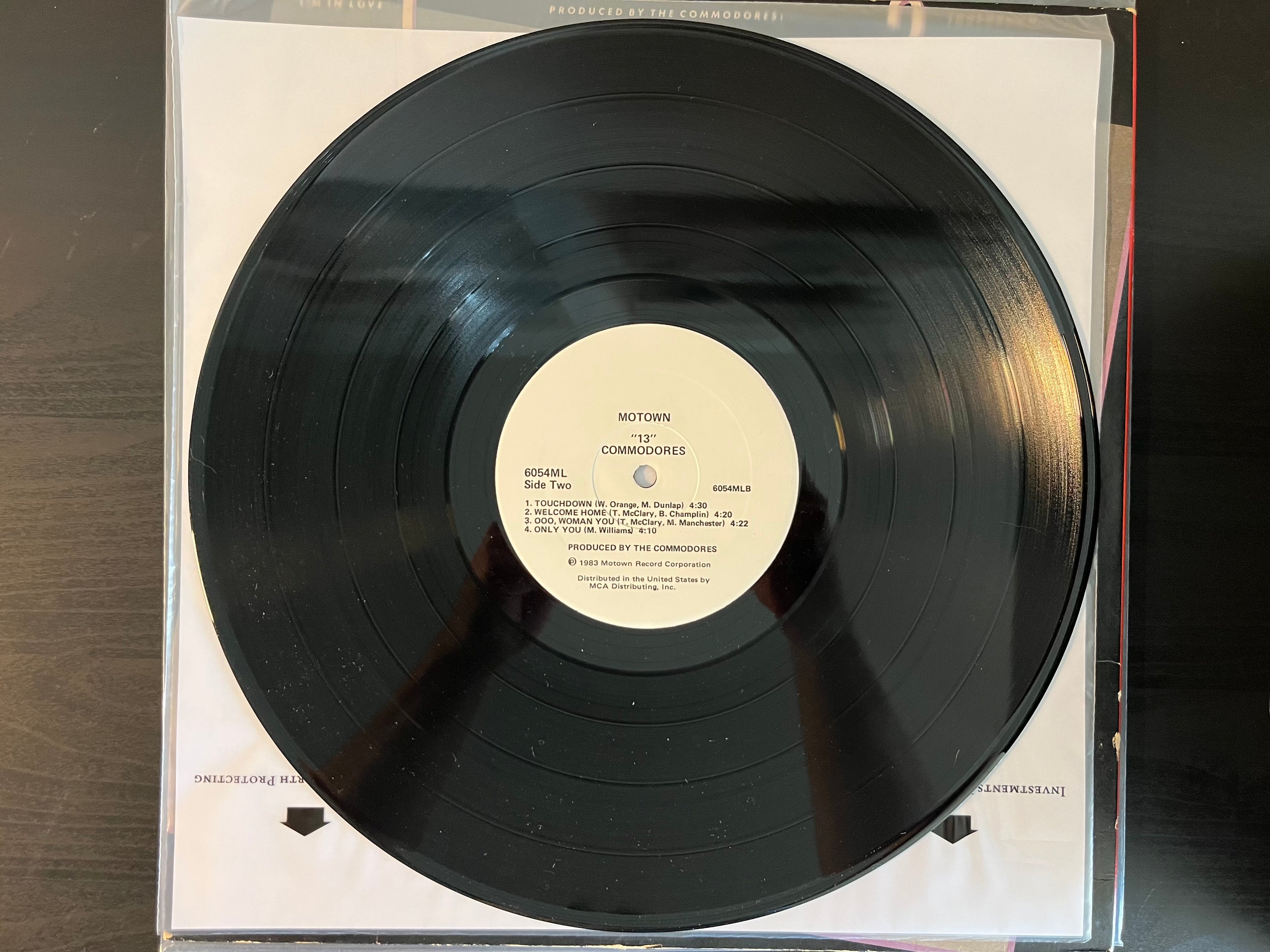 13 (1983) - Commodores 6054ML