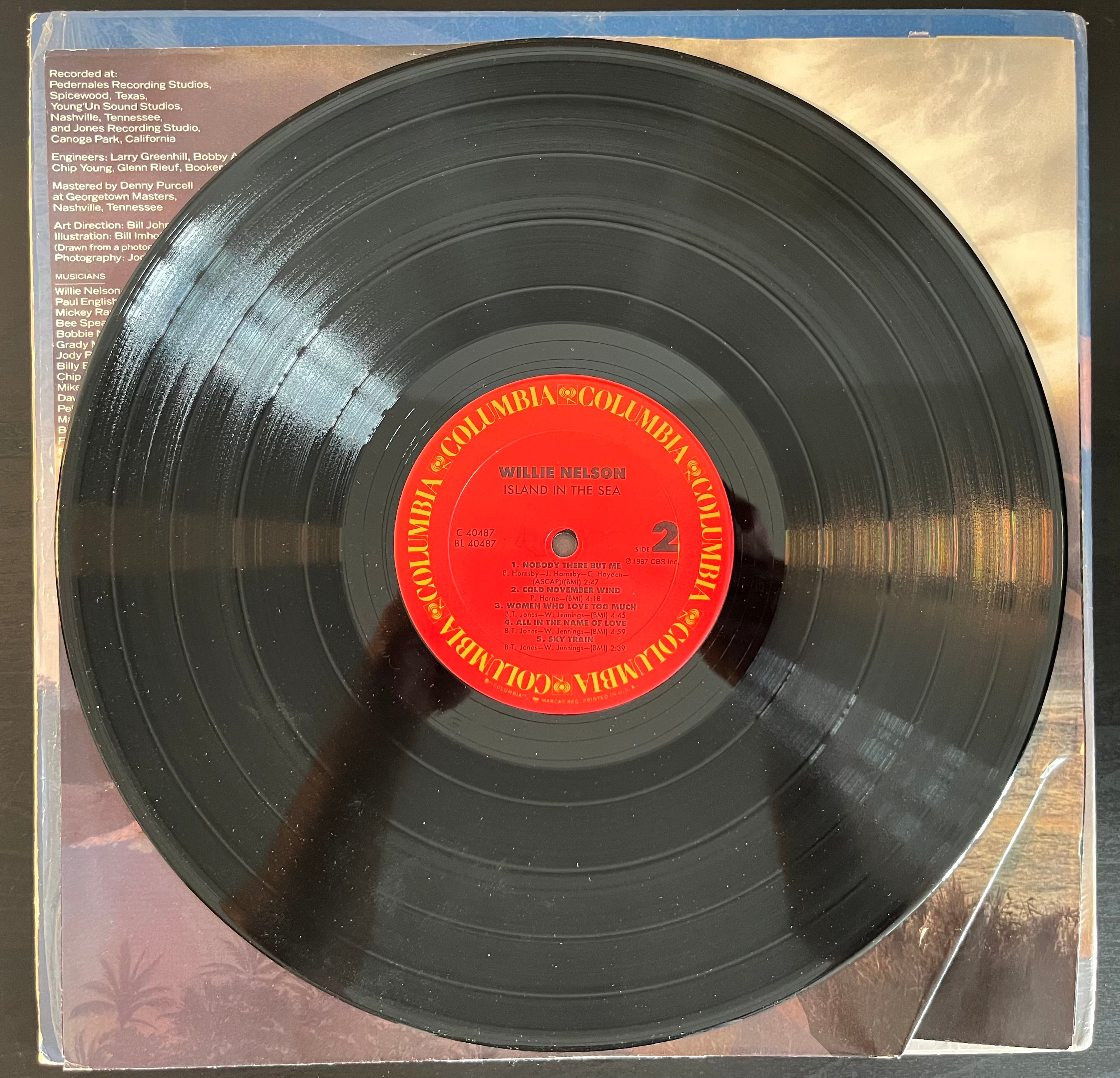 Island In The Sea (1987) - Willie Nelson FC 40487, C 40487